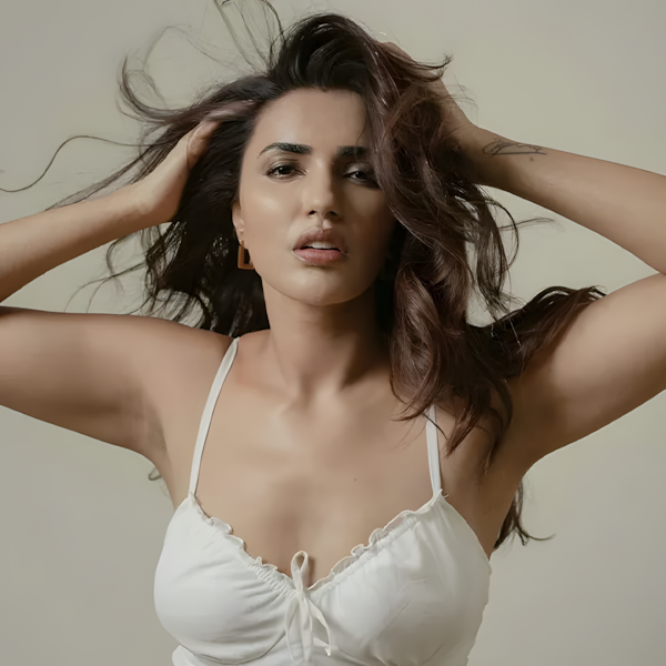 Akshara Gowda sexy photo on HOT51