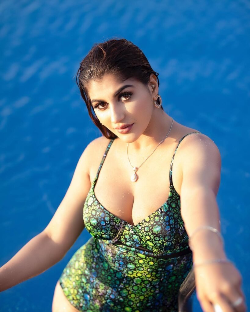 Yashika Aannand-hot51